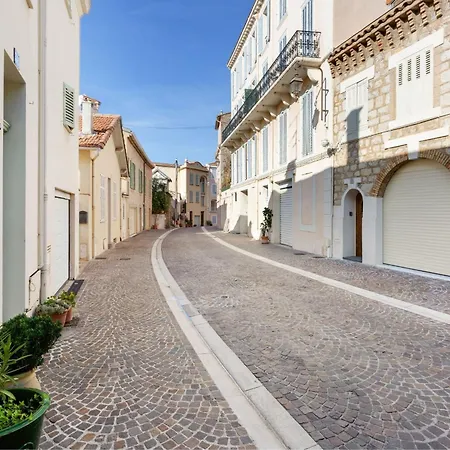Rue Perrissol 42 아파트